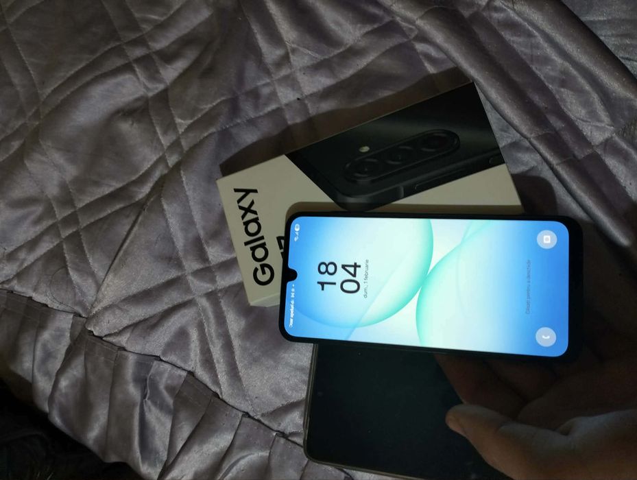 Telefon Samsung a 17