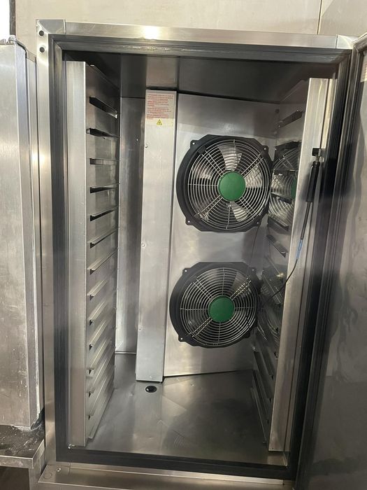 Шоков охладител за 14 тави