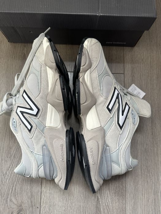 New Balance 9060 43 номер