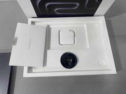 Macbook Pro m4 | 100% yomkost| Full Box