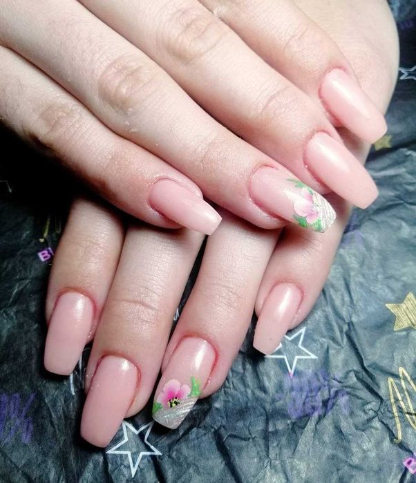 Manichiura unghii cu gel Constanta zona Dorally