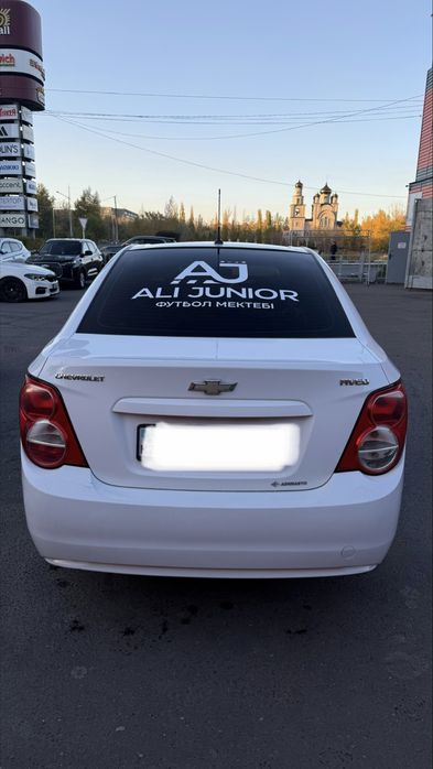Продам автомобиль Chevrolet Aveo 2015г