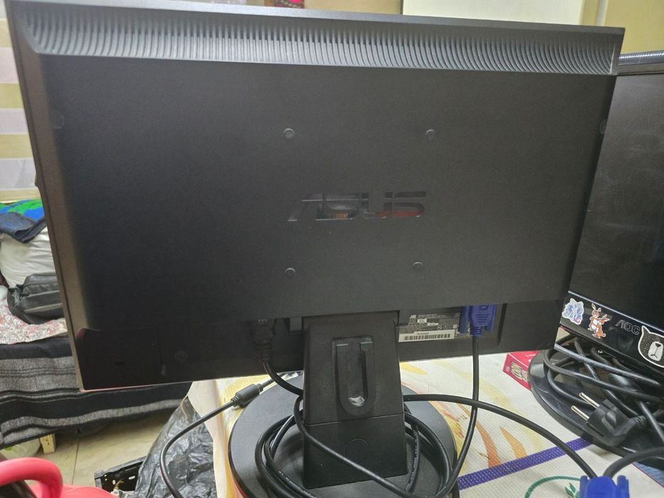 Монитор плосък LCD ASUS /LOC