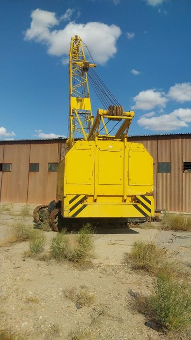 Гусеничный кран РДК-250-3