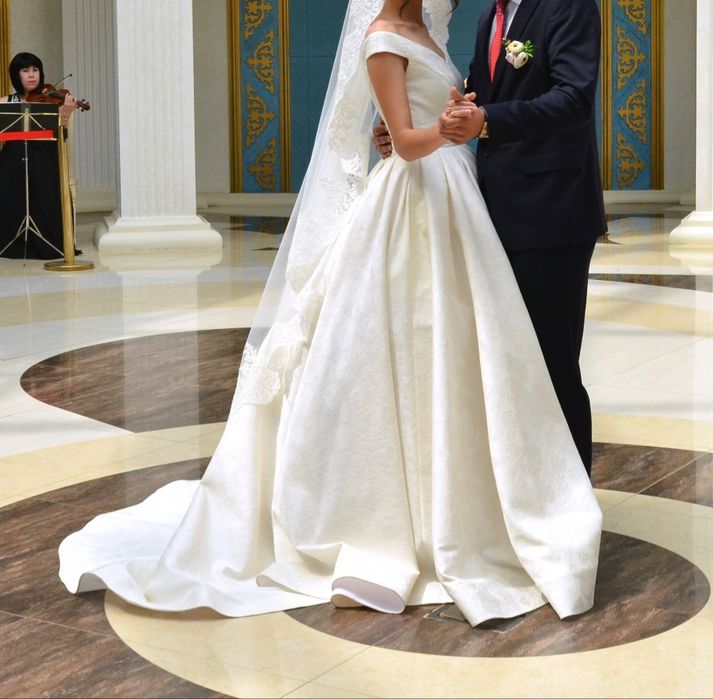 Продам свадебное платье.