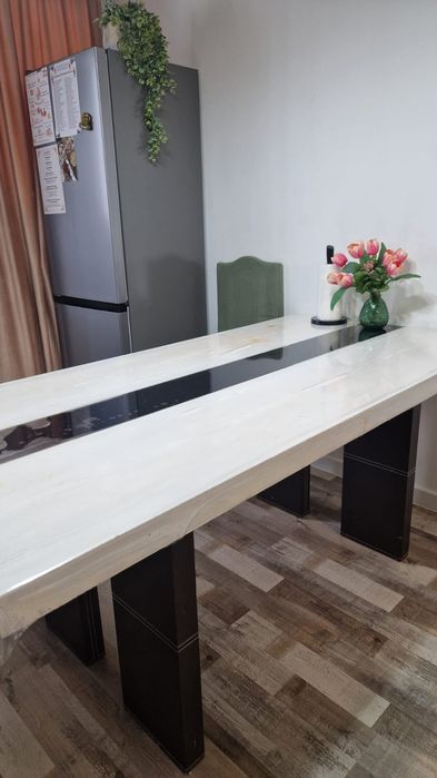 Кухонный стол Новый