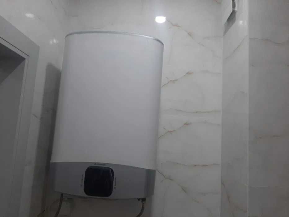 Продава се Офис в Пловдив, Кършияка - 124 кв.м за 609 €/кв.м - Снимка #1