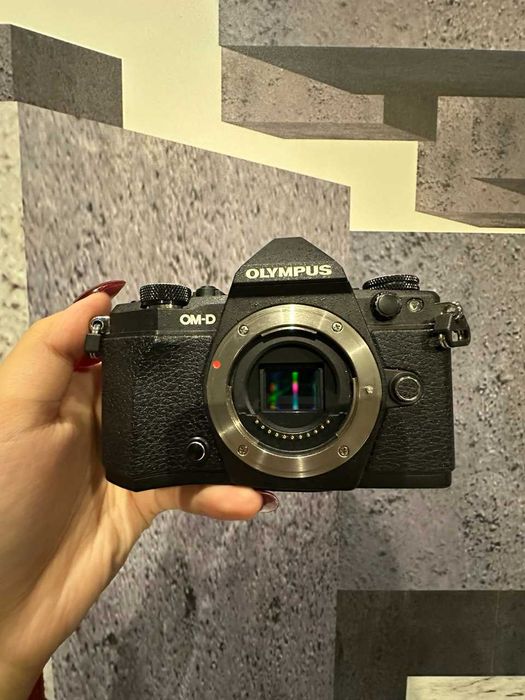 Проф Камера Olypmus OMD Em-5 mark ii