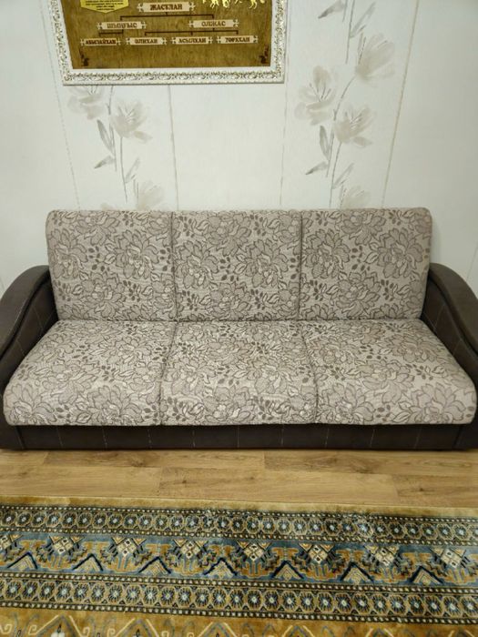 Продам диван с креслом