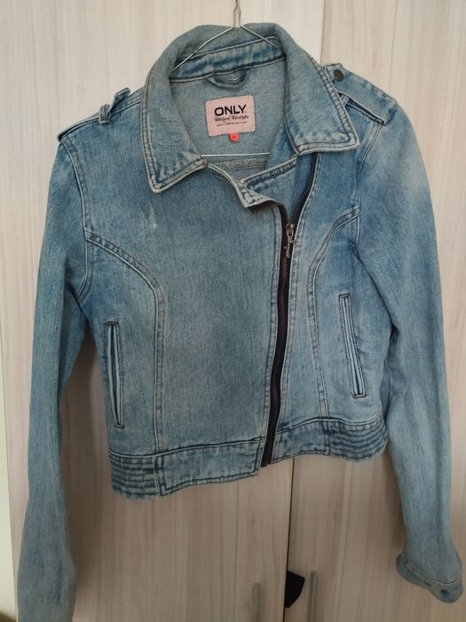 Дънково яке с капси