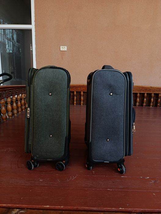 Чемадан четырёх колёсный