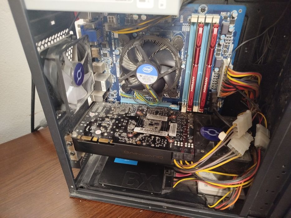 Vând pc gaming + monitor