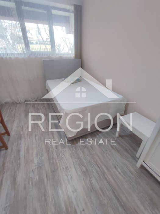 Дава се под наем Четиристаен апартамент в Варна, Централна поща - 115 кв.м за 1122 € - Снимка #5