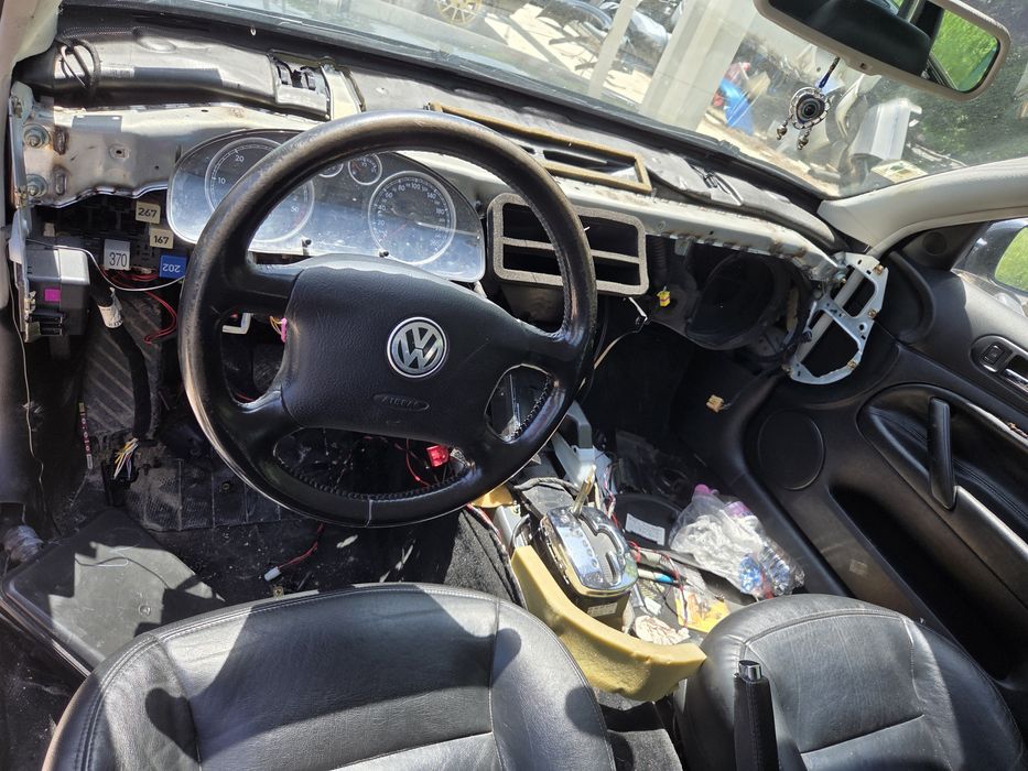 VW PASSAT B5.5 Автоматик(НА ЧАСТИ)