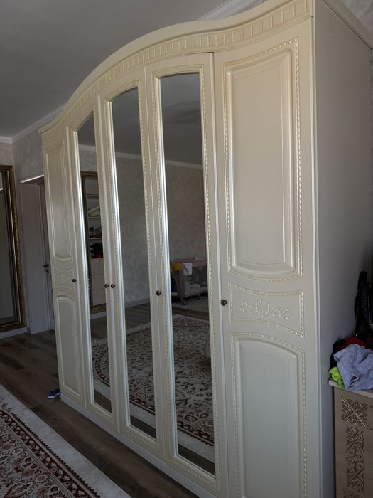 Спальный гарнитур б/у