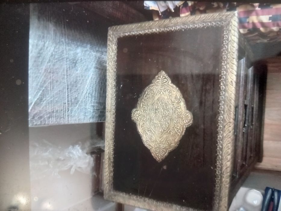 Комод,тумбочка предкроватная