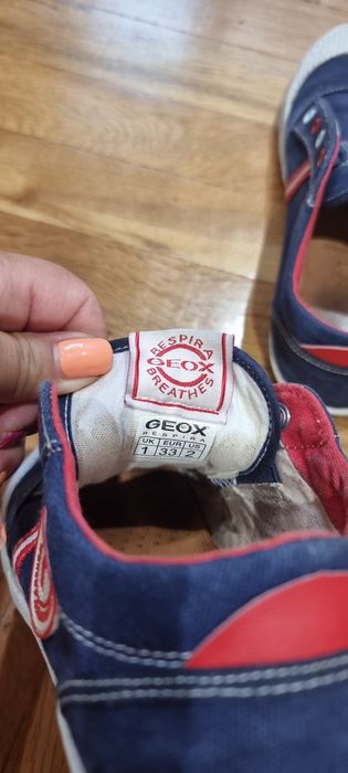 Geox детски обувки.