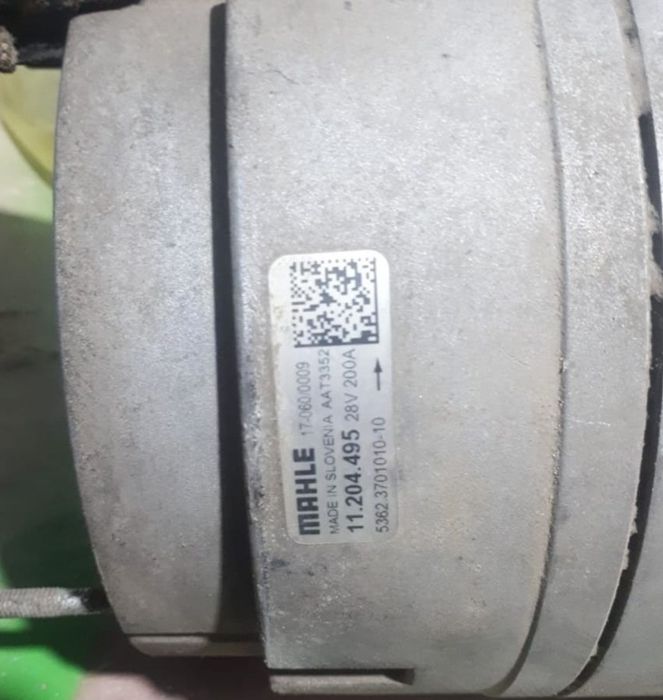 Продам ГЕНЕРАТОР на 28В 200А