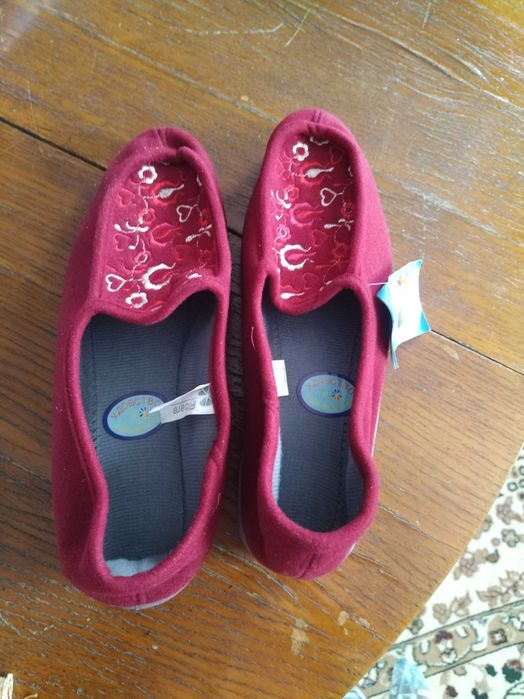 Продам женские тапочки с доставкой