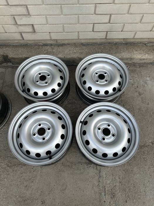R15 штампованные диски