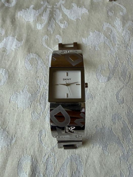 Vând  ceasuri ,junghans ,Swatch