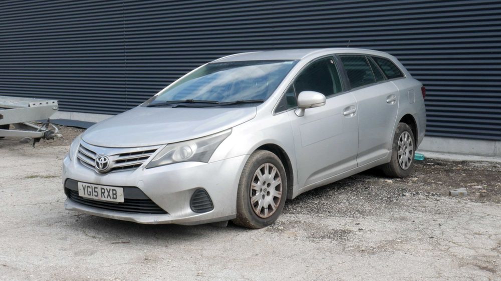 Toyota Avensis III 2009-2015  НА ЧАСТИ В ОПИСАНИЕТО