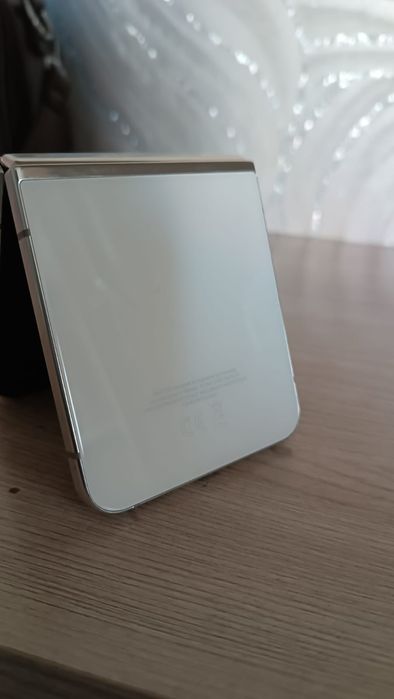 Samsung Z Flip 5 8/256