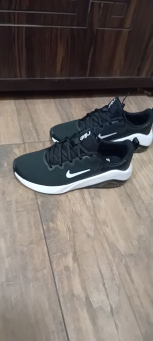 Нови маратонки  найк