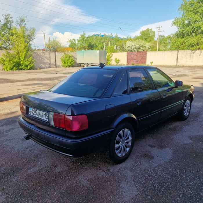 Продам ауди 80 б4