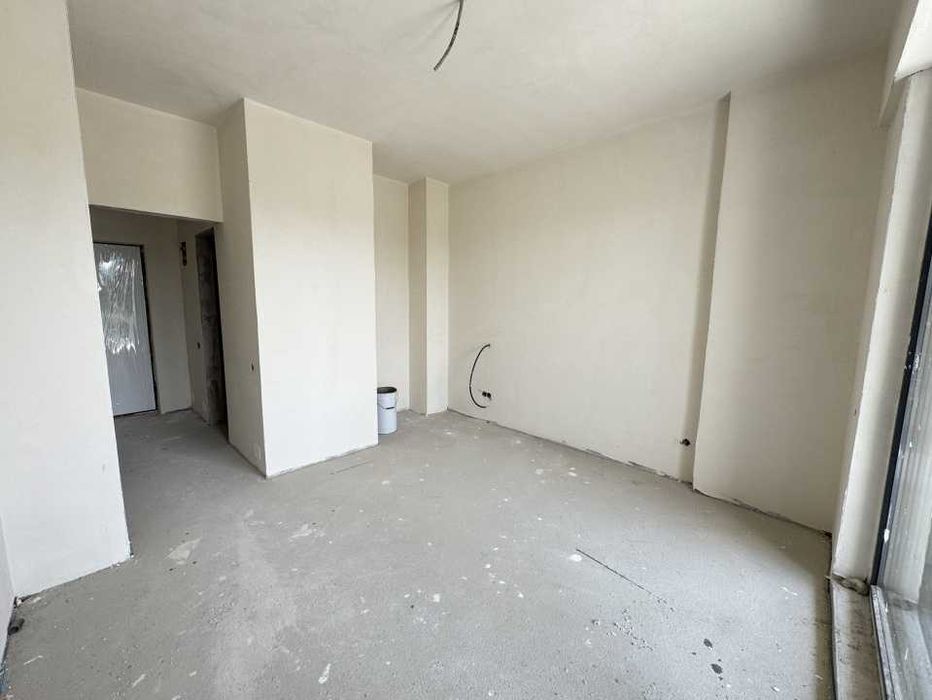 Apartament de 2 camere, Finisat, zona BMW, Floresti