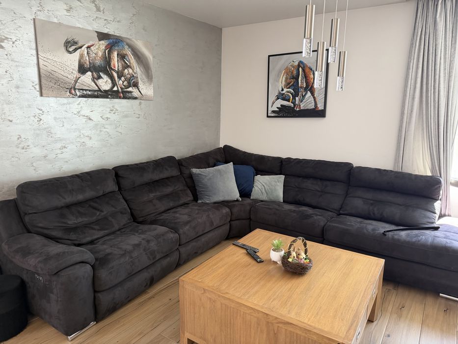 Диван + 6 трапезни стола