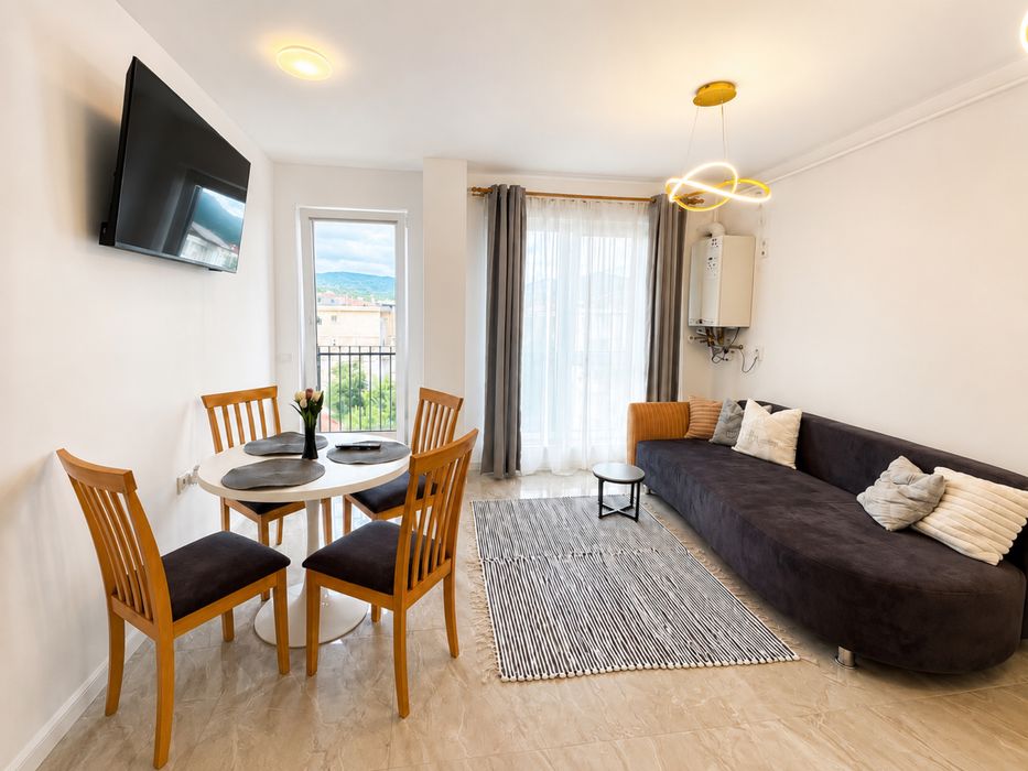 White Nest Apartment | Regim Hotelier | Parcare Privată | Baia Mare