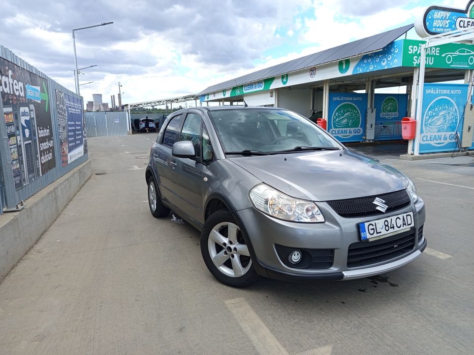 SUZUKI Sx4