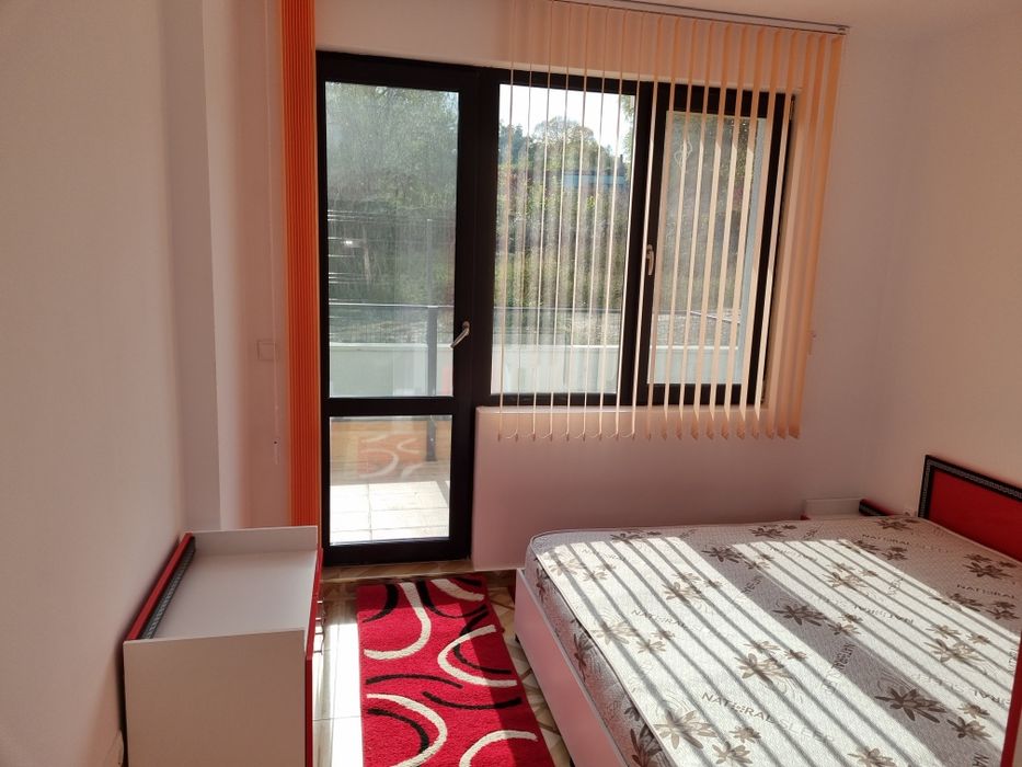 Дава се под наем Двустаен апартамент в Варна, Галата - 65 кв.м за 433.5 € - Снимка #3