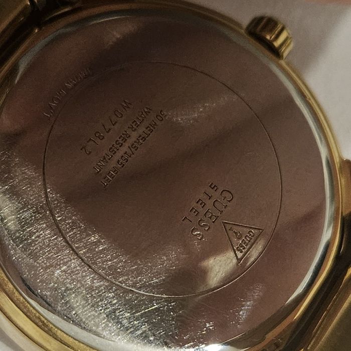 Ceas  de dama Guess