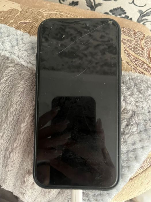 Продам Айфон Х в рабочем состояни