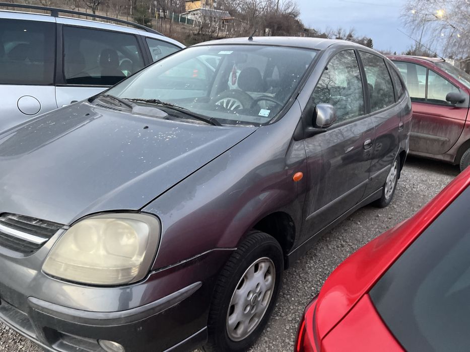 Nisan Almera Tino 1.8 has