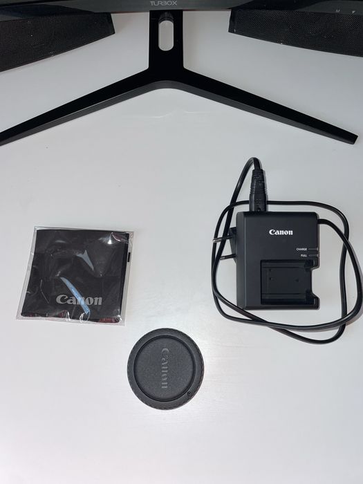 Canon EOS 4000D + EF-S 18–55mm | Пълен комплект | Отлично състояние