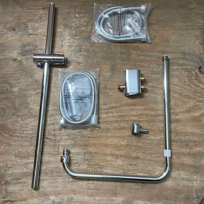 Set de dus resigilat, impecabil