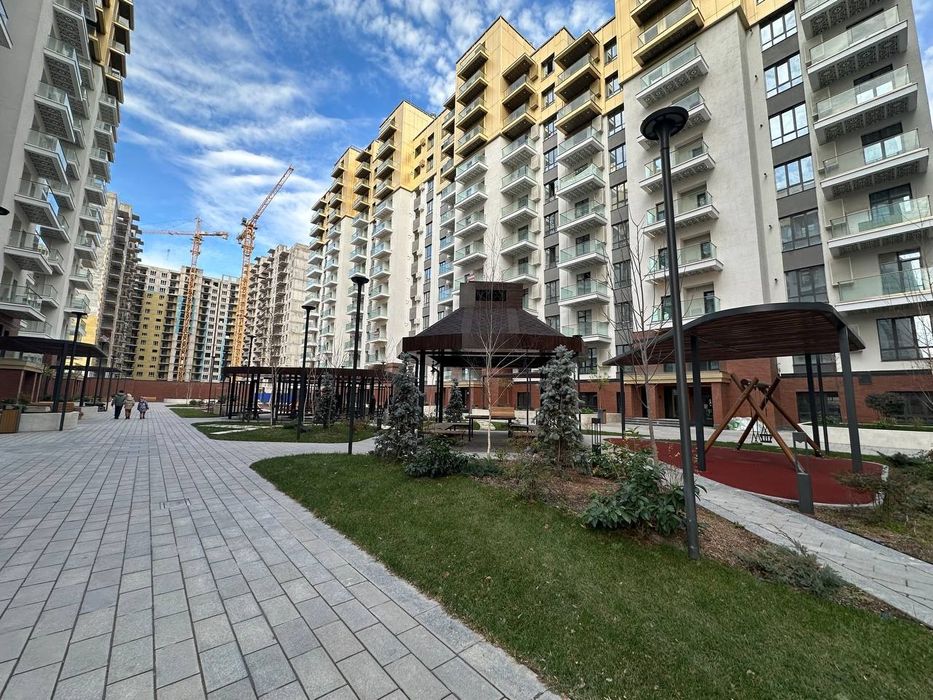 Сдается в аренду светлая и просторная однокомнатная квартира в центре