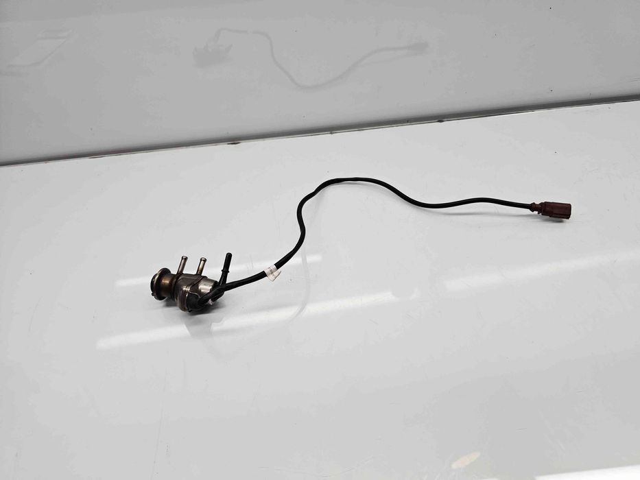 Injector Adblue  AUDI Q5 (FYB) [ Fabr 2016-prezent] 04L131113J 2.0 TDI