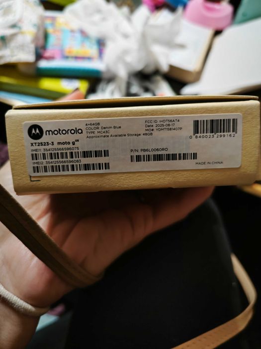 Смартфон нов, неотварян moto g05