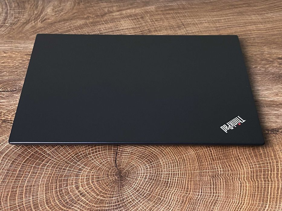 Лаптоп LENOVO THINKPAD T480/s 14" i5-8250u/ 8GB/256GB NVMe/FullHD/HDMI