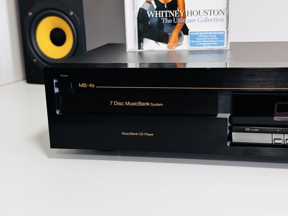 CD-player - 7 discuri Nakamichi MB-4s,ca nou estetic-defect-nu citește