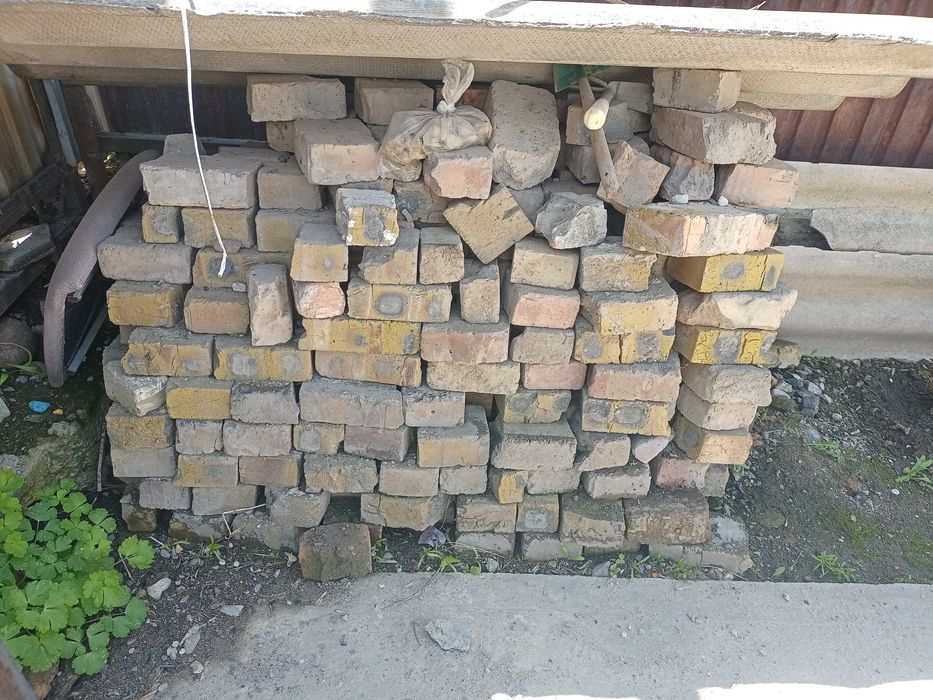 Кирпич, кирпичи половинки