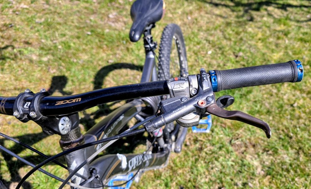 Specialised stump jumper full suspention