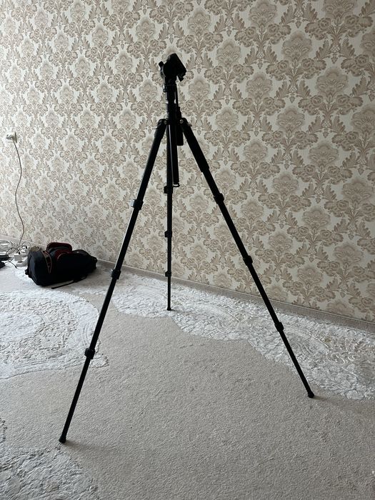 Штатив для камеры