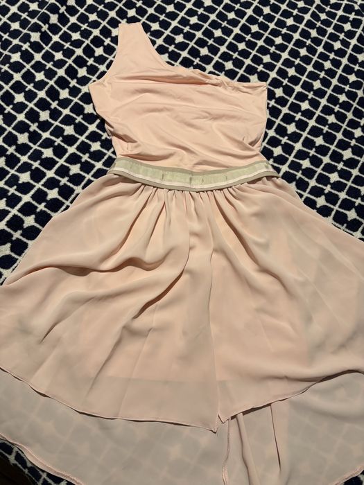 Красива рокля Amia/Амия