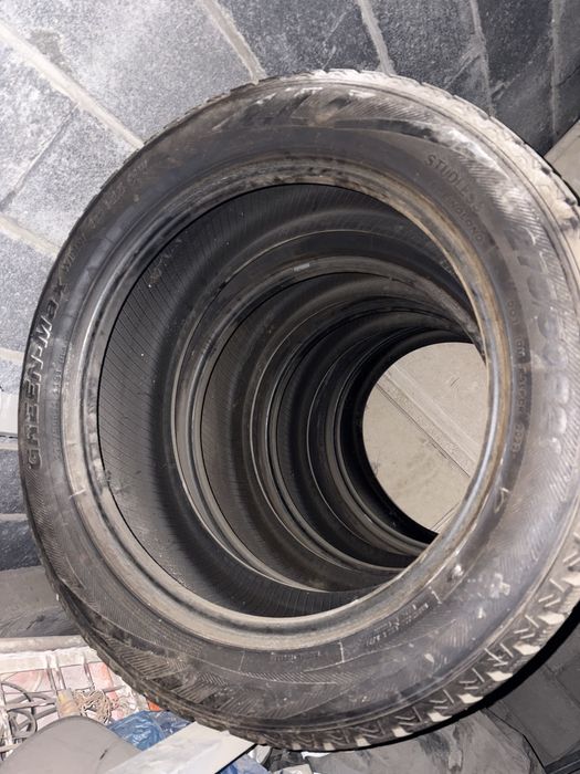 Зимние шины 275/50/21