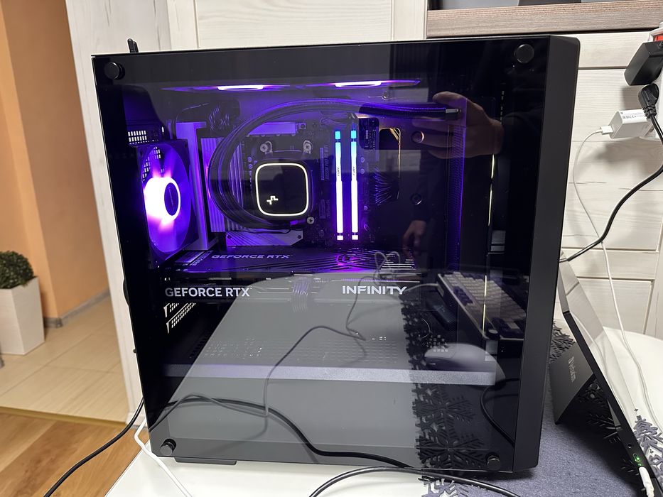 Геймърски Компютър RTX 5070